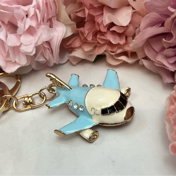 Beautiful Blue and White Crystal Airplane Keychain Charm - Picture 7 of 16
